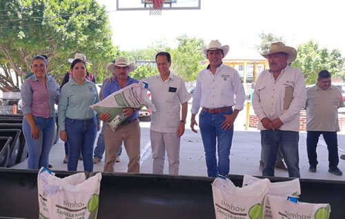 Brinda SEDARH apoyo al sector agrícola y ganadero de Zona Media | Revista  Punto de Vista